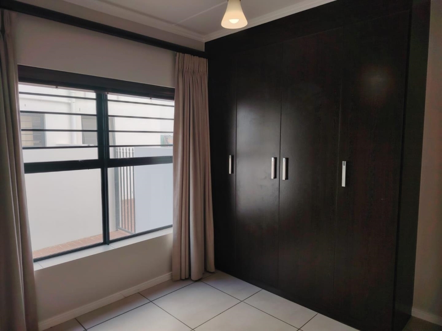 To Let 3 Bedroom Property for Rent in De Velde Western Cape